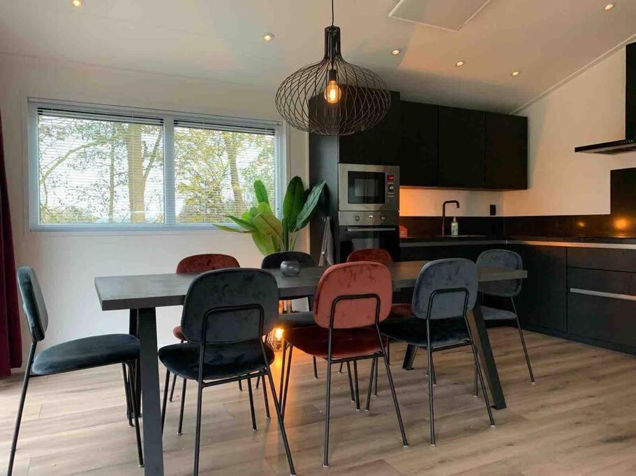 Вилла Nieuw! 6-Persoons Chalet Aan Het Veluwemeer Dichtbij Harderwijk, Amersfoort En Zwolle Хульсхорст Экстерьер фото